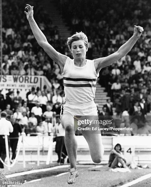 Mary Riand 254 Mary Rand Photos & High Res Pictures - Getty Images