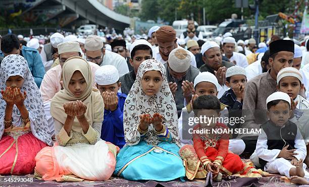 Masab Rind 11 Masab Tank Area Stock Photos, High-Res Pictures, and Images - Getty ...