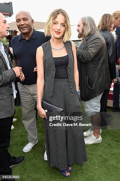 Tess Ward attends Warner Music Group Summer party in association with British GQ and Quintessentially on July 6, 2016 in London, England.