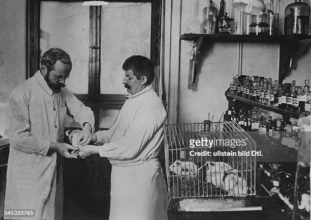 Emil von Behring*15.03.1854-+ Physician, physiologist, GermanyNobel Prize in Medicine 1901Behring Institute in Marburg: vaccination of Guinea pigs by...