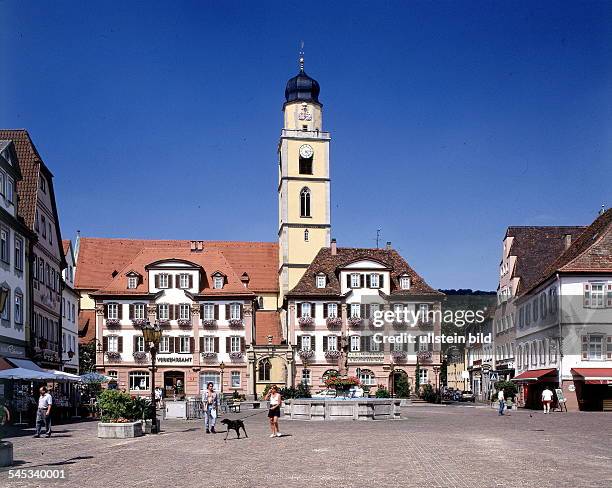 Bad Mergentheim: Marktplatz mitMünsterkirche St. Johannes - 1997