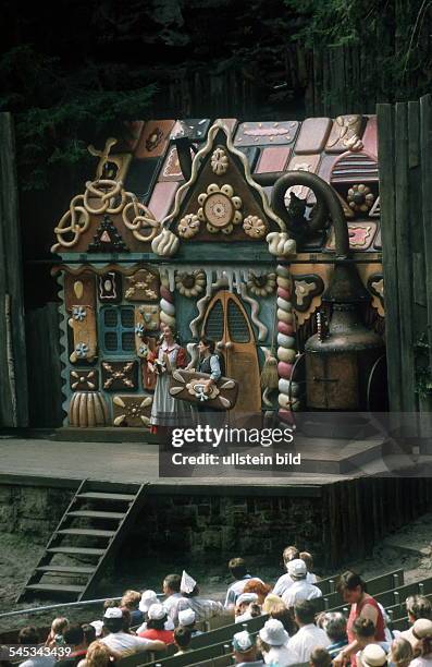 Aufführung der Oper "Hänsel und Gretel" in der Felsenbühne Rathen- 1998