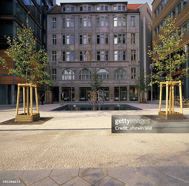 Das ehemalige Weinhaus HuthAussenansicht - Oktober 1999