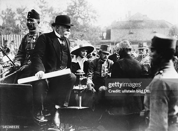 Charles I of Austria, *1887-1922+, Emperor of Austria, King of Hungary and King of Bohemia from 1916 to 1918 - Charles and Zita visiting Hungarian...