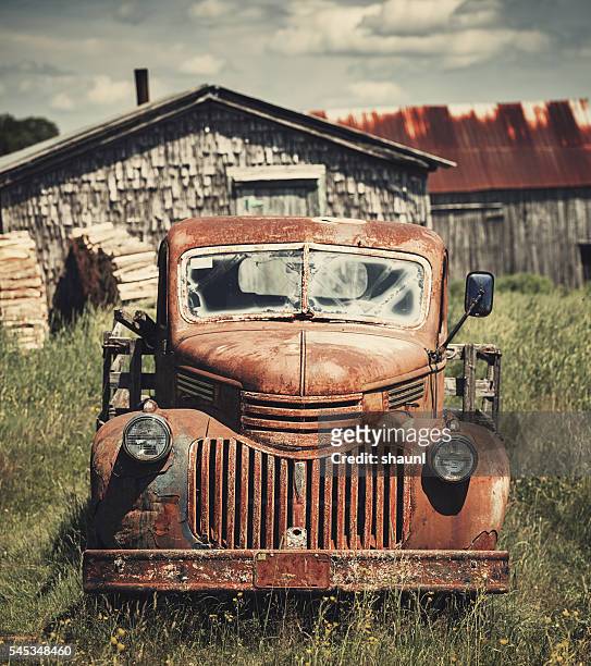 forties farm truck - beat up car stock pictures, royalty-free photos & images