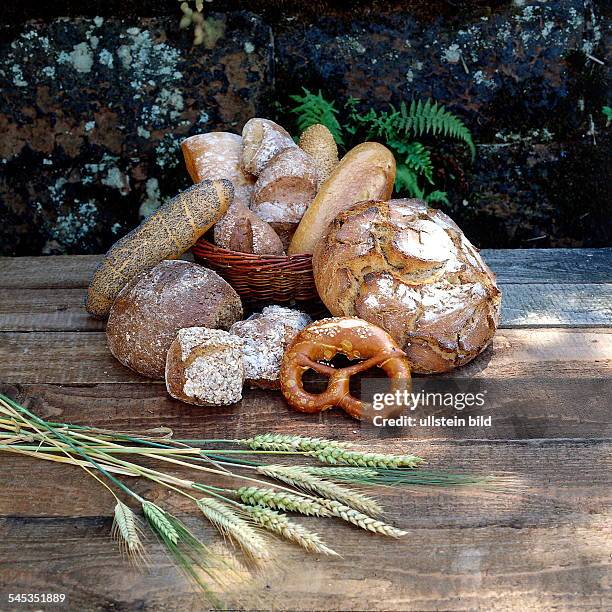 Backwaren: Brot, Brötchen, Brezel- um 1996