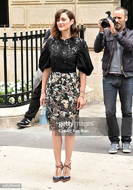 Marion Cotillard attends the Christian Dior Haute Couture Fall/Winter 2016-2017 show as part of Paris Fashion Week on July 4, 2016 in Paris, France.