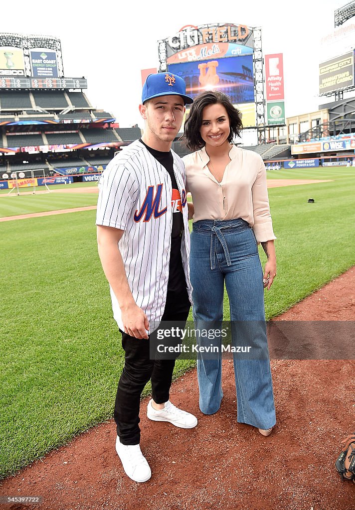 Demi Lovato and Nick Jonas Attend A New York Mets Game
