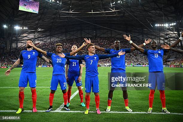 France's forward Olivier Giroud, forward Kingsley Coman, defender Laurent Koscielny, forward Antoine Griezmann, midfielder Paul Pogba, and defender...
