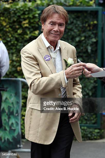 Sir Cliff Richard arrives at Wimbledon on July 8, 2016 in London, England.