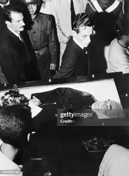 People of Rio de Janeiro pays his last respect to Brasilian president Getulio Vargas, during his funerals, 30 August 1954. Elected Federal deputy...