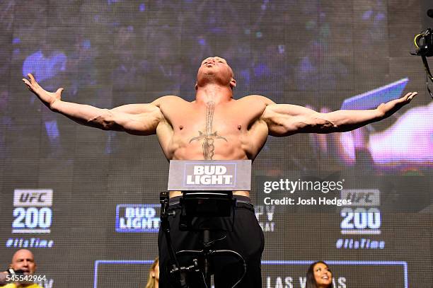 267 Brock Lesnar Ufc 200 Photos and Premium High Res Pictures - Getty Images 267 Brock Lesnar Ufc 200 Photos and Premium High Res Pictures - Getty Images