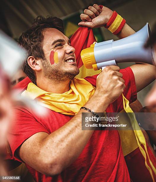 spanish supporters at stadium - football in spain stock pictures, royalty-free photos & images