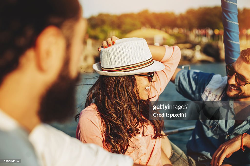 Flirter sur un yacht