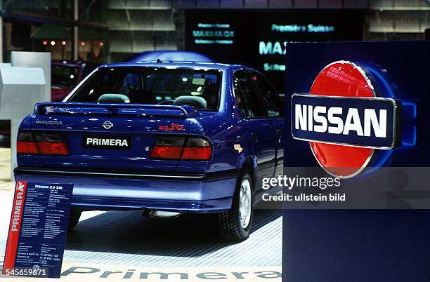 Genfer AutomobilsalonStand von Nissan mit Nissan `Primera`- 1995