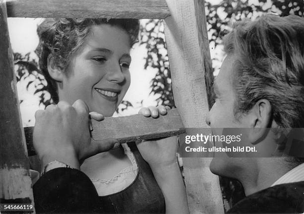 Hoerbiger, Christiane - Actress, Austria - *- Scene from the movie 'Der Major und die Stiere' with actor Hans von Borsody Directed by: Eduard von...