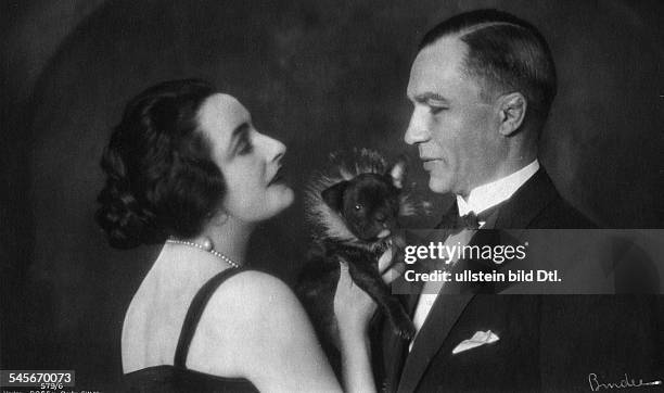 Andra, Fern - Actress, USA - *24.11.1894-+ with her husband Kurt Prenzel - undated - Vintage property of ullstein bild