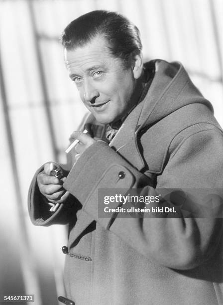 Soehnker, Hans *-+Actor, Germany- 1954