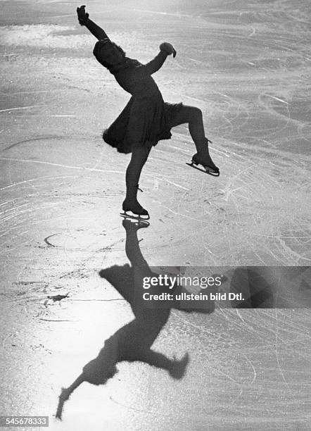 Edel Randem 27 Randem Stock Photos, High-Res Pictures, and Images - Getty Images