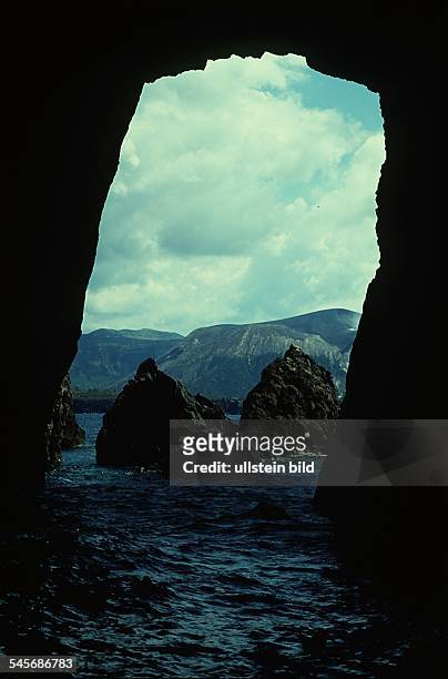 Das Engelstor auf der Insel Lipari- 1994