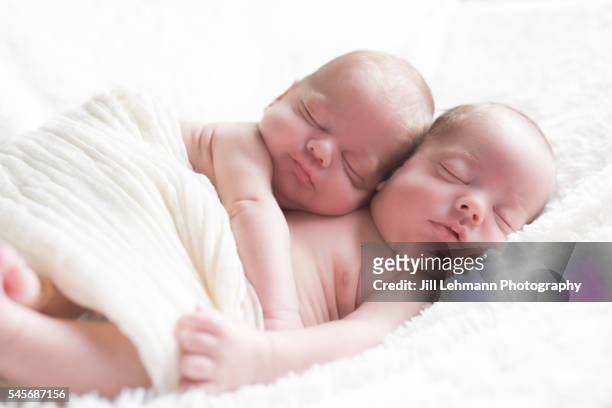 4,168 Cute Twin Baby Photos and Premium High Res Pictures - Getty Images