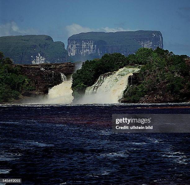 Hacha Fall Hacha Falls Photos and Premium High Res Pictures - Getty Images