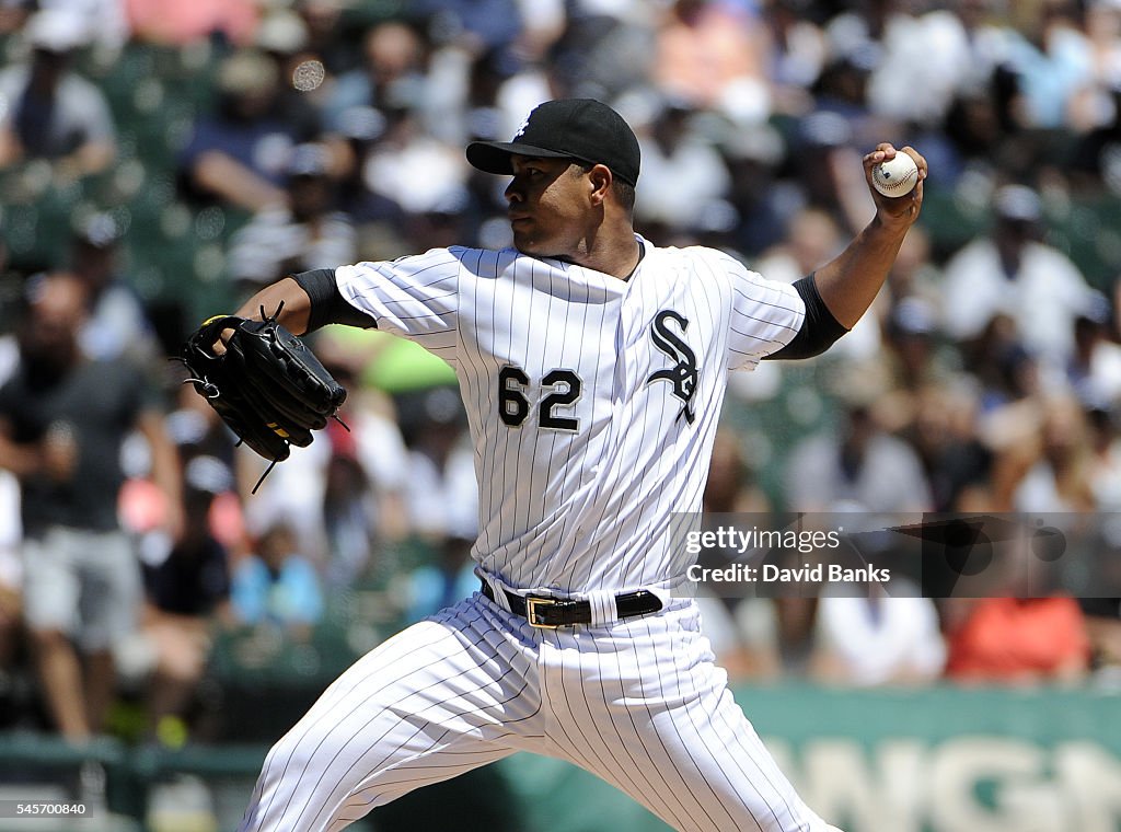 Atlanta Braves v Chicago White Sox