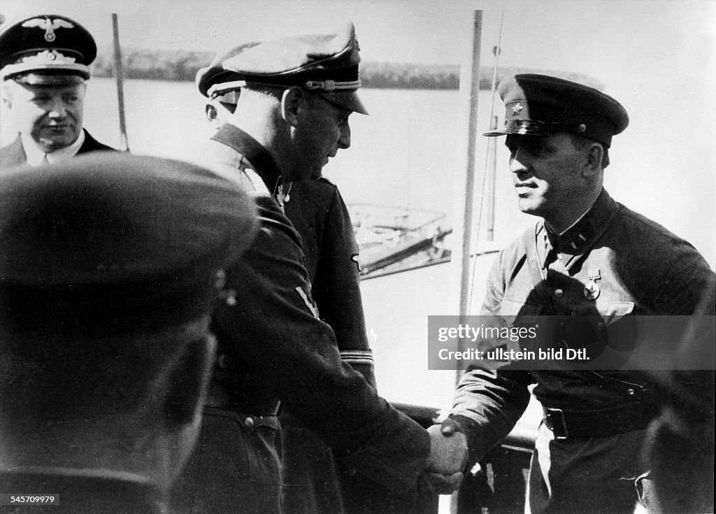 Umsiedlung Bessarabien - SS-Obergruppenführer Werner Lorenz an d. sowjetisch-rumänischen Grenze