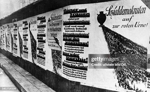 Germany, Weimar Republic Election posters of the Social Democratic Party - early January 1919