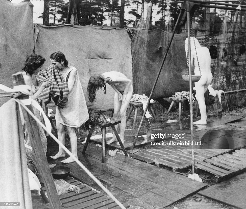 Germany, Third Reich - concentration camps 1939-45 Women are taking a bath after the liberation of Bergen-Belsen by British troops end of April 1945