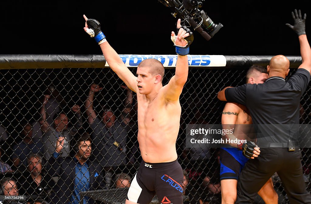 UFC 200: Sanchez v Lauzon