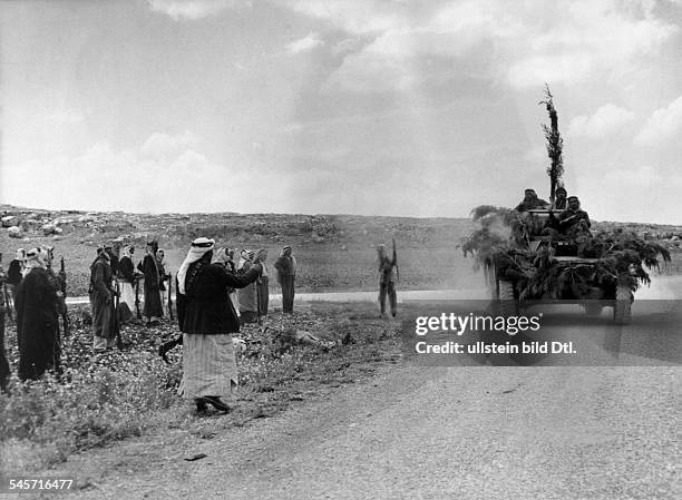 First arab-israeli war 1948-1949: Arab military blocking the road Jerusalem-Tel Aviv near Bab el Wad. End of may 1948