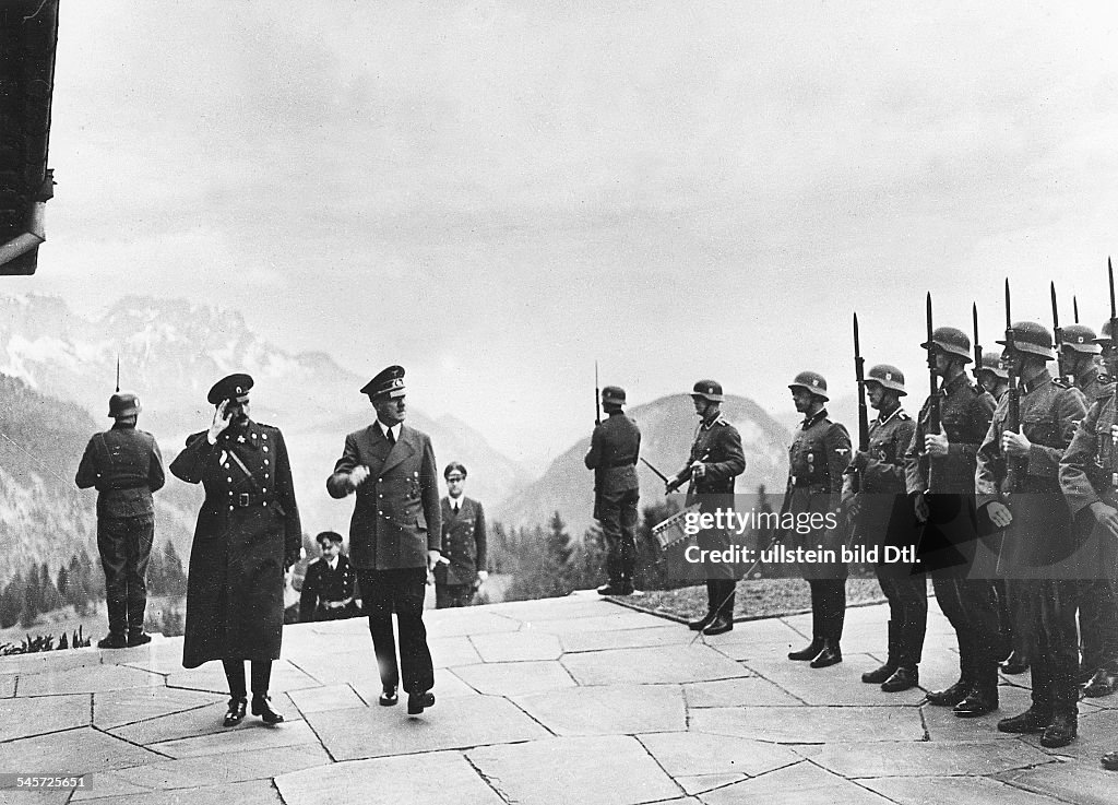 Germany, Third Reich: Hitler and Tsar Boris III of Bulgaria meeting at the 'Berghof' near Berchtesgaden
