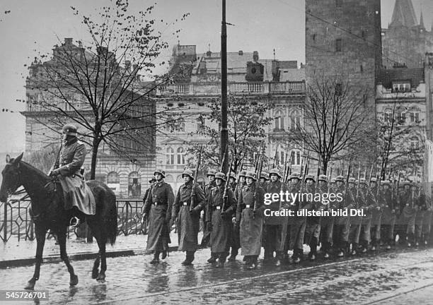 German Protectorate of Bohemia and Moravia, SS Leibstandarte Adolf Hitler regiment in the Prague garison- 1939- Photographer: Presse-Illustrationen...