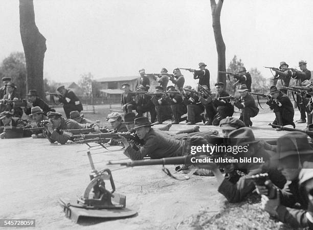 Germany Free State Prussia Province of Upper Silesia: Silesian Uprising 1921 - Polish militia: Members of the Polish militia occupy a street of Cosel...