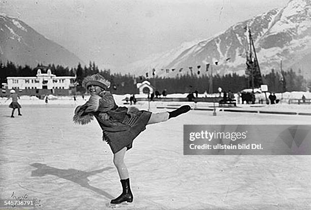 Norwegian ice-skater Sonja Henie on the ice at Chamonix during the Winter Olympics, 24th January - 5th February 1924. At 11-years-old, Henie was the...