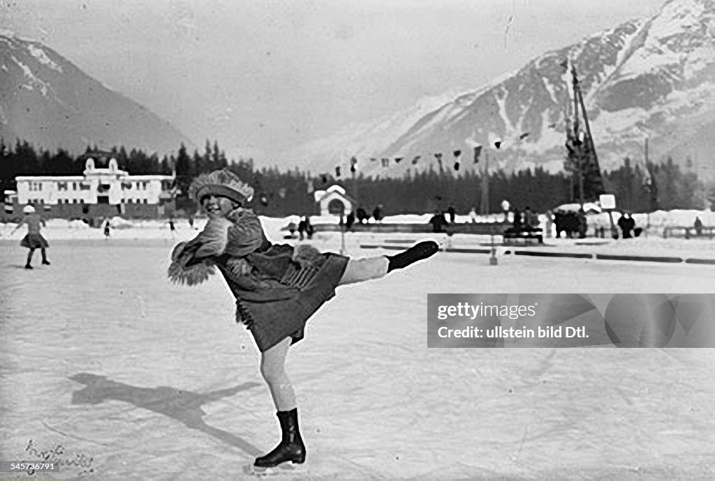 Sonja Henie In Chamonix