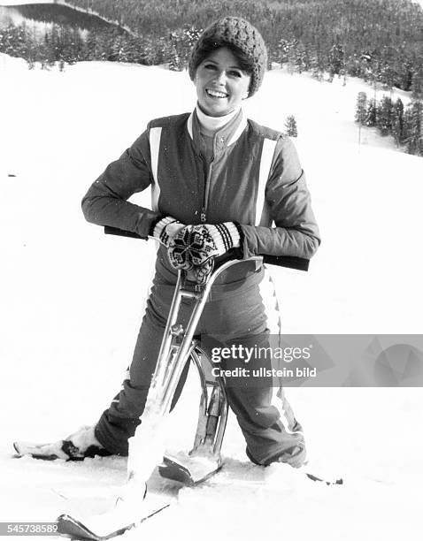 Sängerin, Schlager, Norwegen- während der Aufnahmen für ihre Show imSchnee- 1979