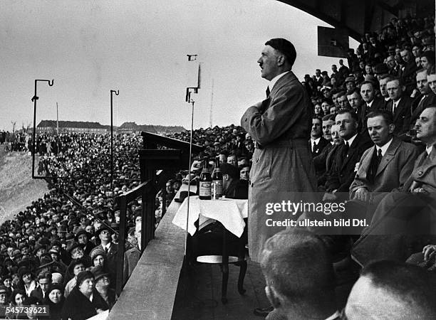 Ww2 Hitler Rally 3,106 Hitler Rally Stock Photos, High-Res Pictures, and Images - Getty ...