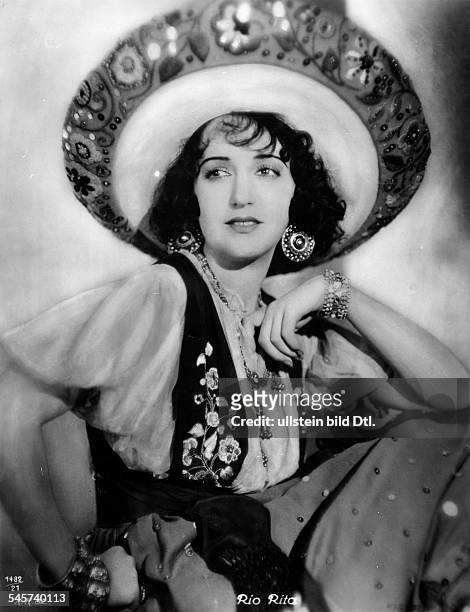 Daniels, Bebe *-+Schauspielerin, USAPortrait im Tonfilm "Rio Rita" in einem mexikanischenKostüm, USA 1929
