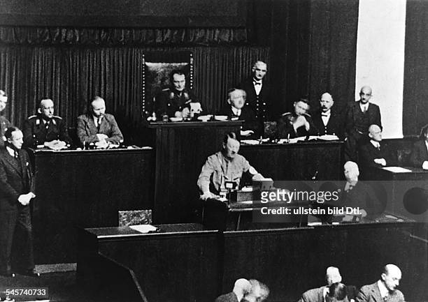 Third Reich , sittings of parliament: Enabling act Adolf Hitler's address to the Reichstag. . Berlin, Kroll-opera. Behind president of parliament...
