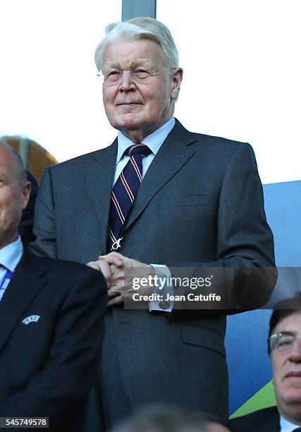 President of Iceland Olafur Ragnar Grimsson attends the UEFA EURO 2016 Group F match between Portugal and Iceland at Stade Geoffroy-Guichard on June...
