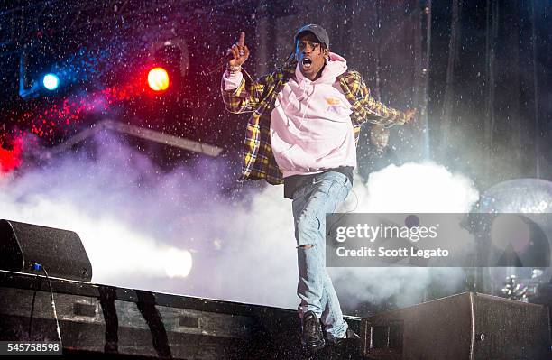 293 Scott Legato Travis Scott Photos & High Res Pictures - Getty Images