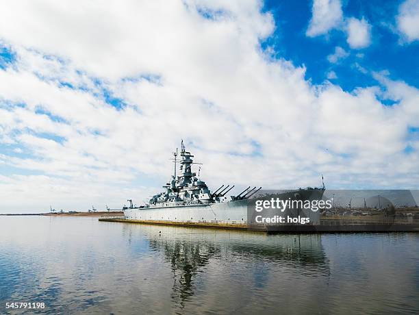 uss alabama in mobile, alabama - battleship stock pictures, royalty-free photos & images