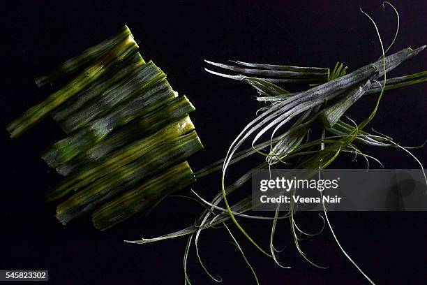 peeled drumsticks-moringa oleifera-vegetable - moringa stock pictures, royalty-free photos & images