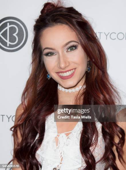 Clarissa May attends the 4th Annual Beautycon Festival Los Angeles at