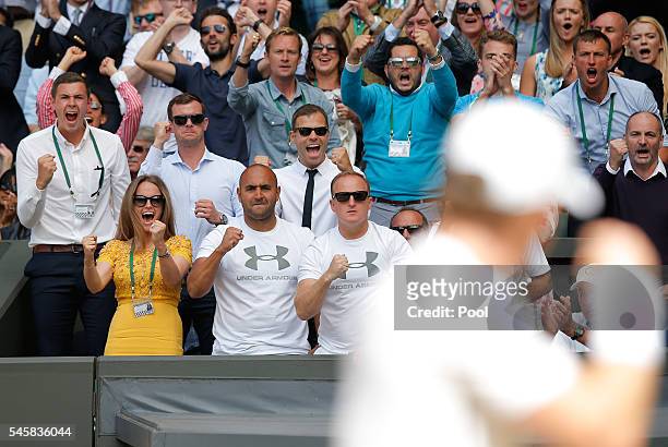 Kim Sears, Shane Annun, Matt Little, Jamie Dalgado and Ivan Lendl watch on during the Men's Singles Final match between Andy Murray of Great Britain...