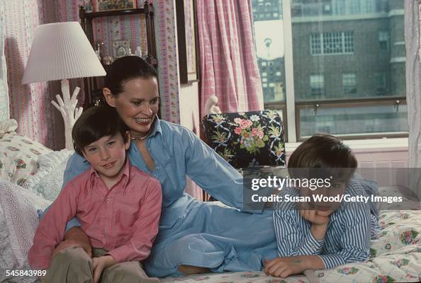 Gloria Vanderbilt And Her Sons Gloria Vanderbilt And Her Sons