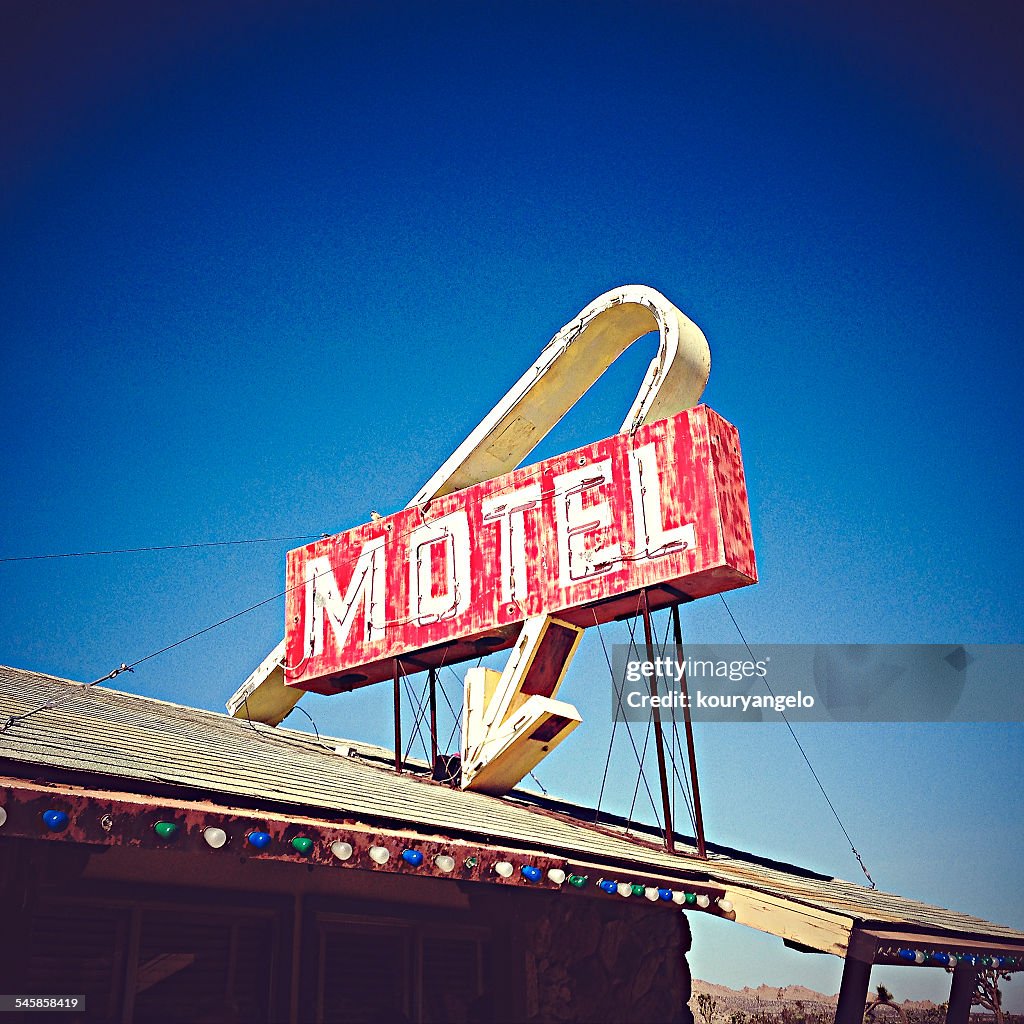 USA, California, Lake Los Angeles, Motel Sign