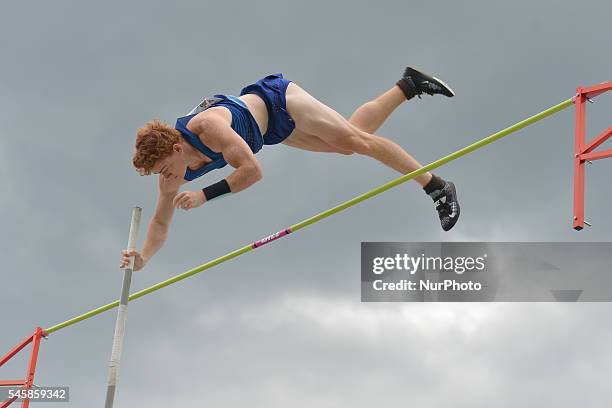 Shawnacy Barber third successful attempt at 5m40, during Men Pole Vault final, on the third day of the 2016 Canadian Track &amp; Field Championship...